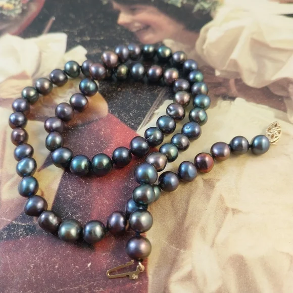 Vintage Black Pearl Necklace With Gold 585 (14K) Lock - Picture 10 of 15